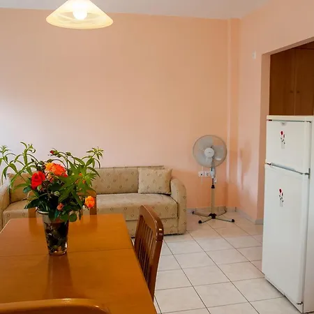 Roula Valsamata
